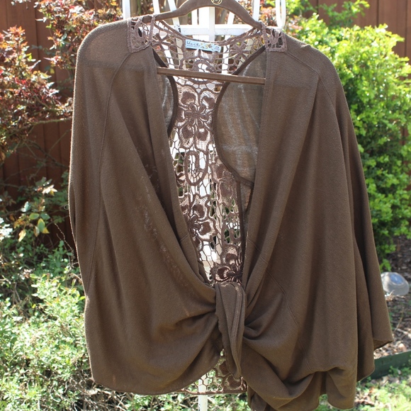 Unity Size 2x Brown Short Jacket w/ Floral Cutout - Picture 5 of 6